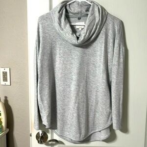Never Worn! Lou & Grey Signaturesoft Cowl Neck Sweatshirt. Size Small.